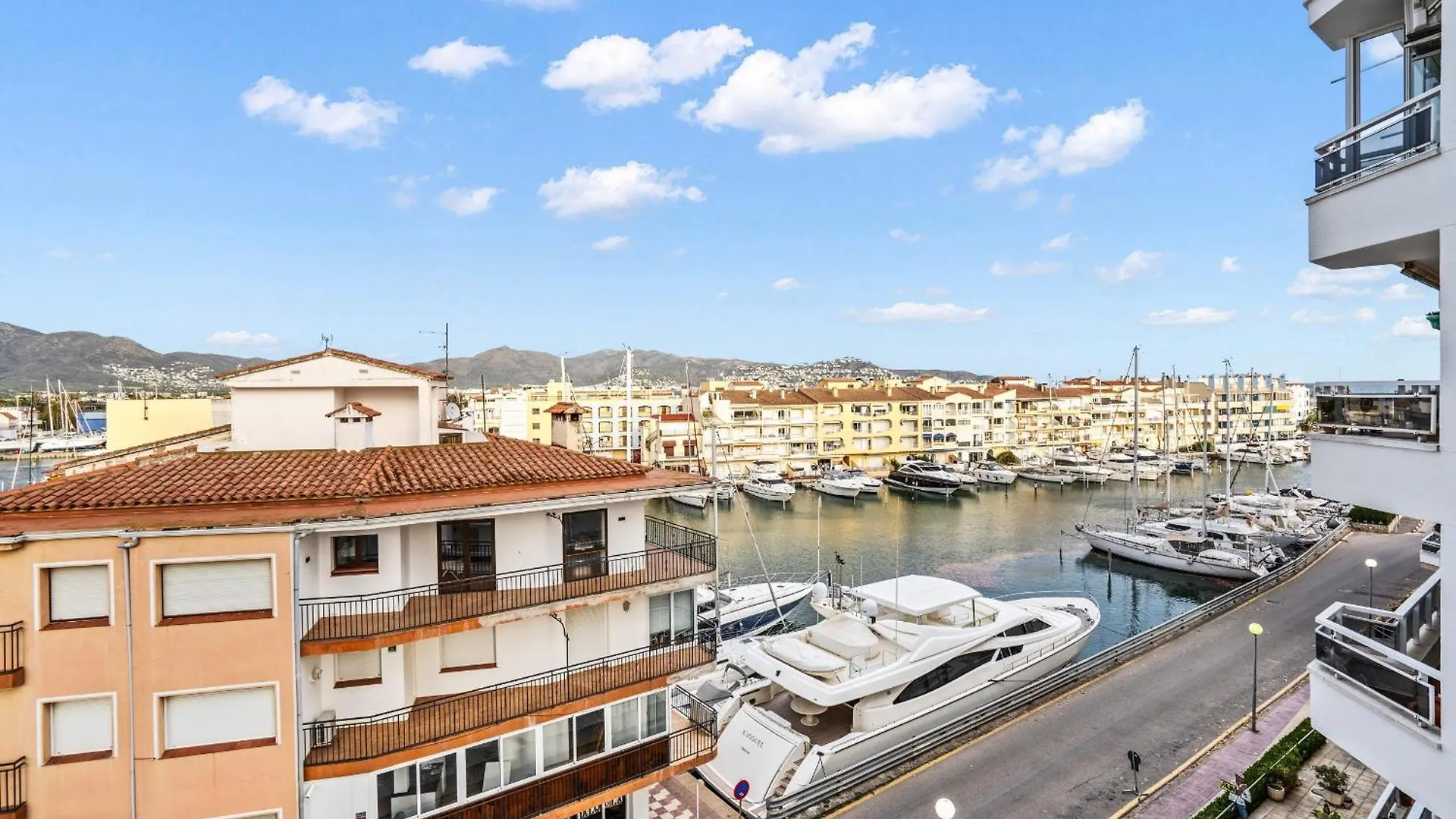 Welcs Apartamento 226 Emp Frente Al Canal Ampuriabrava España